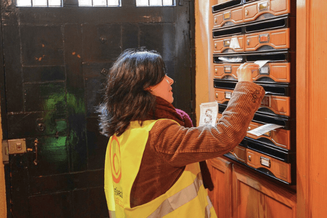 Reparto de publicidad en mano y en buzones en Alcoy, Alicante, Comunidad Valenciana y toda España